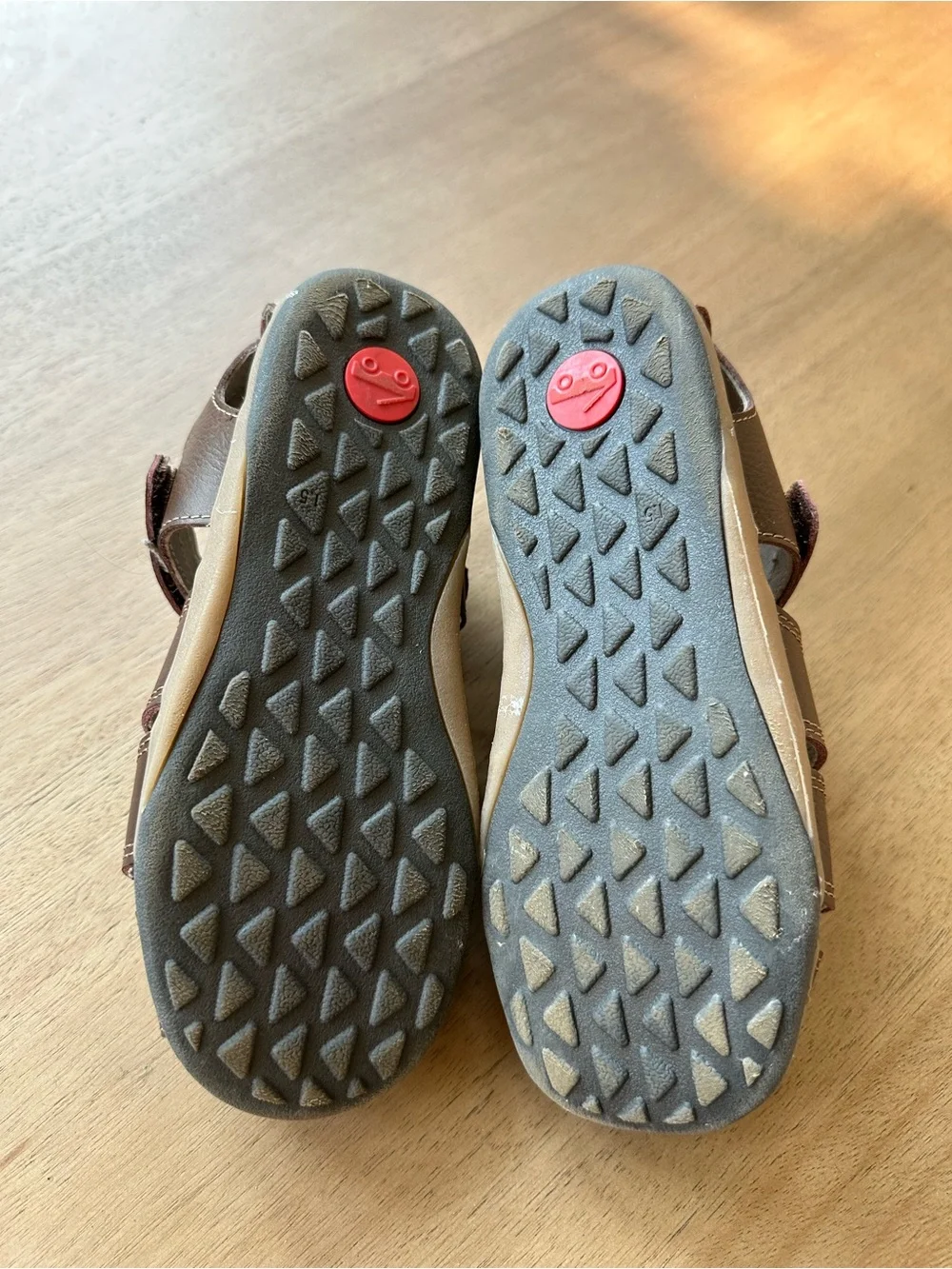 See Kai Run Classic Leather Sandals, Size 1.5 Big Kid, Brown